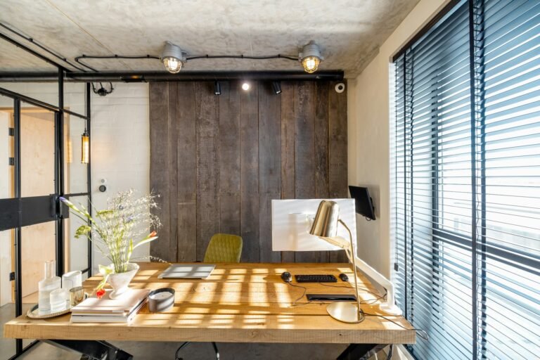 home-office-interior-in-modern-natural-style.jpg